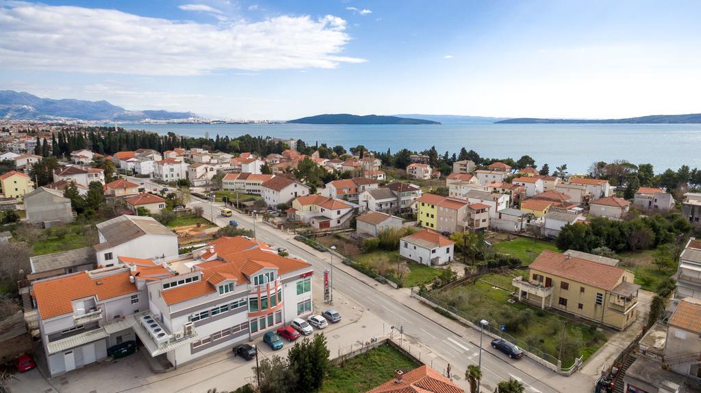 Apartments Kike Kastela Bagian luar foto